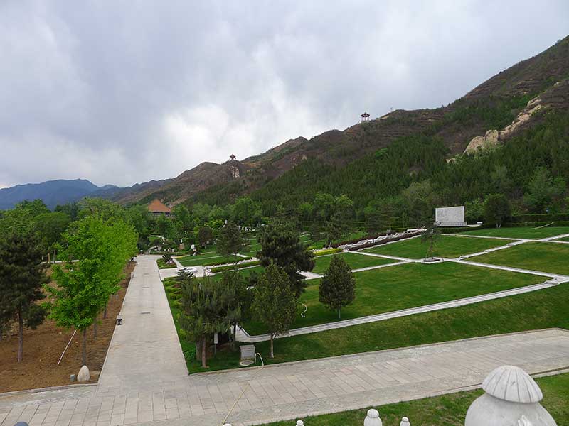 天寿陵园地形