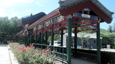 世界华侨陵园长廊