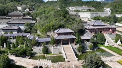 长城华人怀思堂航拍