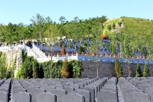 灵山宝塔云鹤园