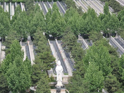北京灵山宝塔陵园环境与安葬服务解析