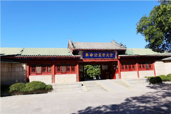 八宝山革命公墓环境与费用综合解析