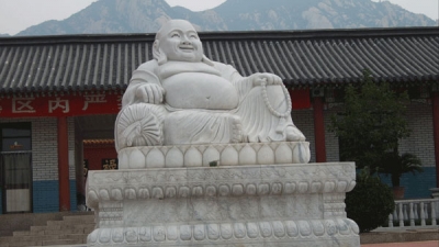 佛山陵园弥勒佛